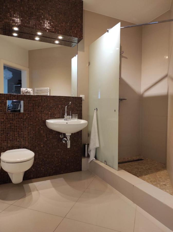 Apartament Z 3 Sypialniami - Parking Bezplatny Lägenhet *